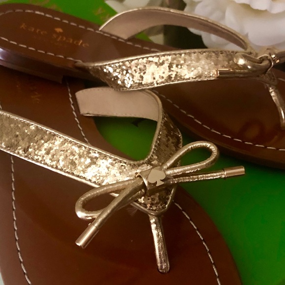 🎀NEW! Kate Spade CENA” Gold Glitter Thong Sandals - Picture 5 of 8